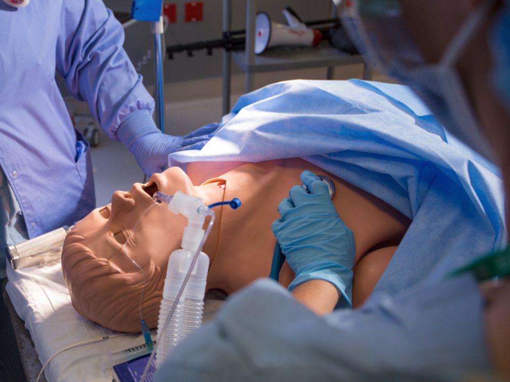 Medical exam using manikin
